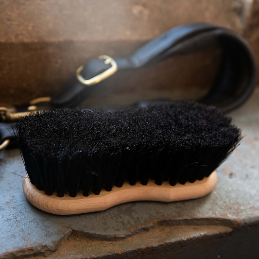 Borstiq Shaped Arenga Horse Brush