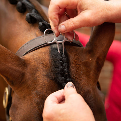 Forelock Plaiting Grippers
